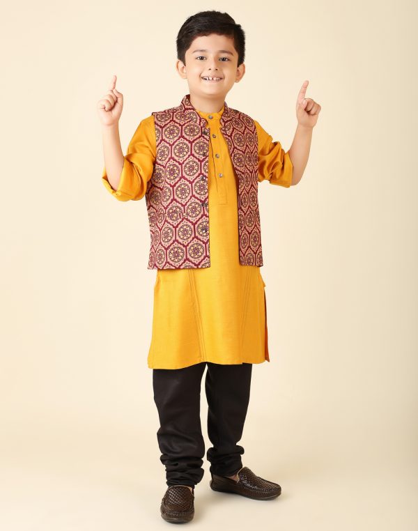 Yellow Viscose Silk Printed Kurta Set