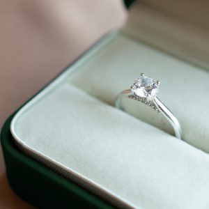 jewel, diamond, ring-7389356.jpg