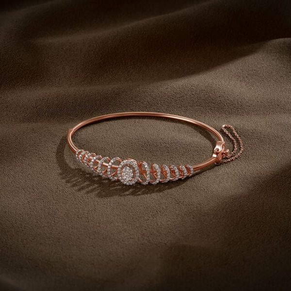Luxe Curves Diamond Bangle