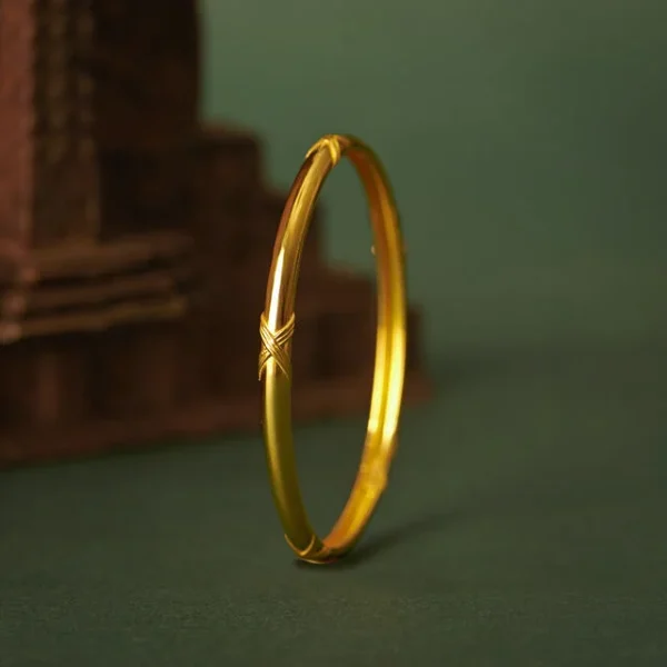 Intricate Polished Gold Bangle