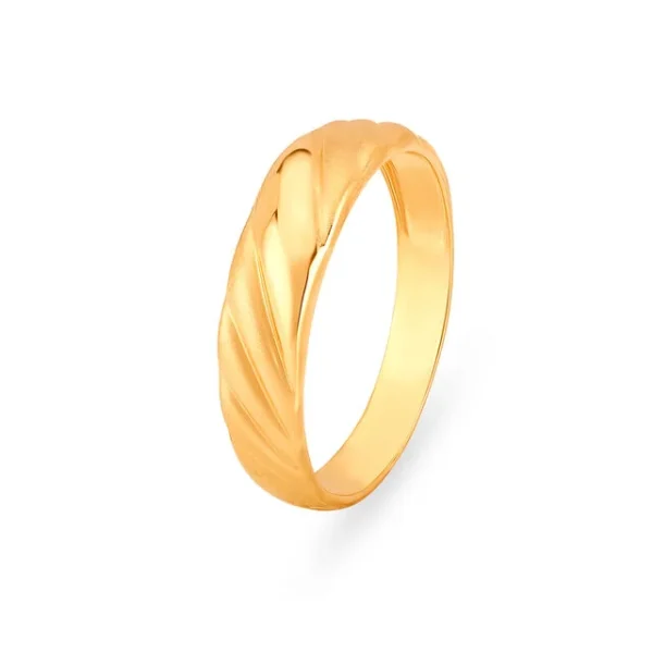 Sculpted Gold Finger Ring for Men