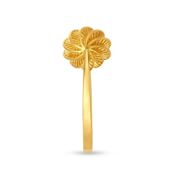Breathtaking 22 Karat Yellow Gold Statement Ring - Image 3