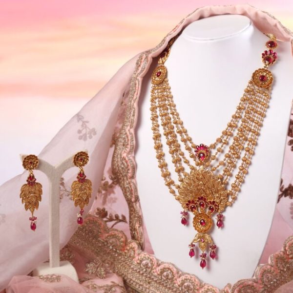 Royalty Floral Necklace Set